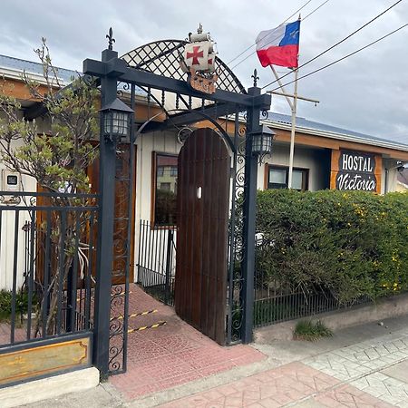 פואנטה ארנס Hostal Victoria מראה חיצוני תמונה
