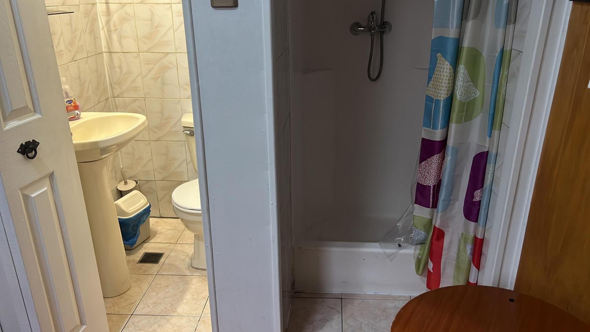 פואנטה ארנס Hostal Victoria מראה חיצוני תמונה